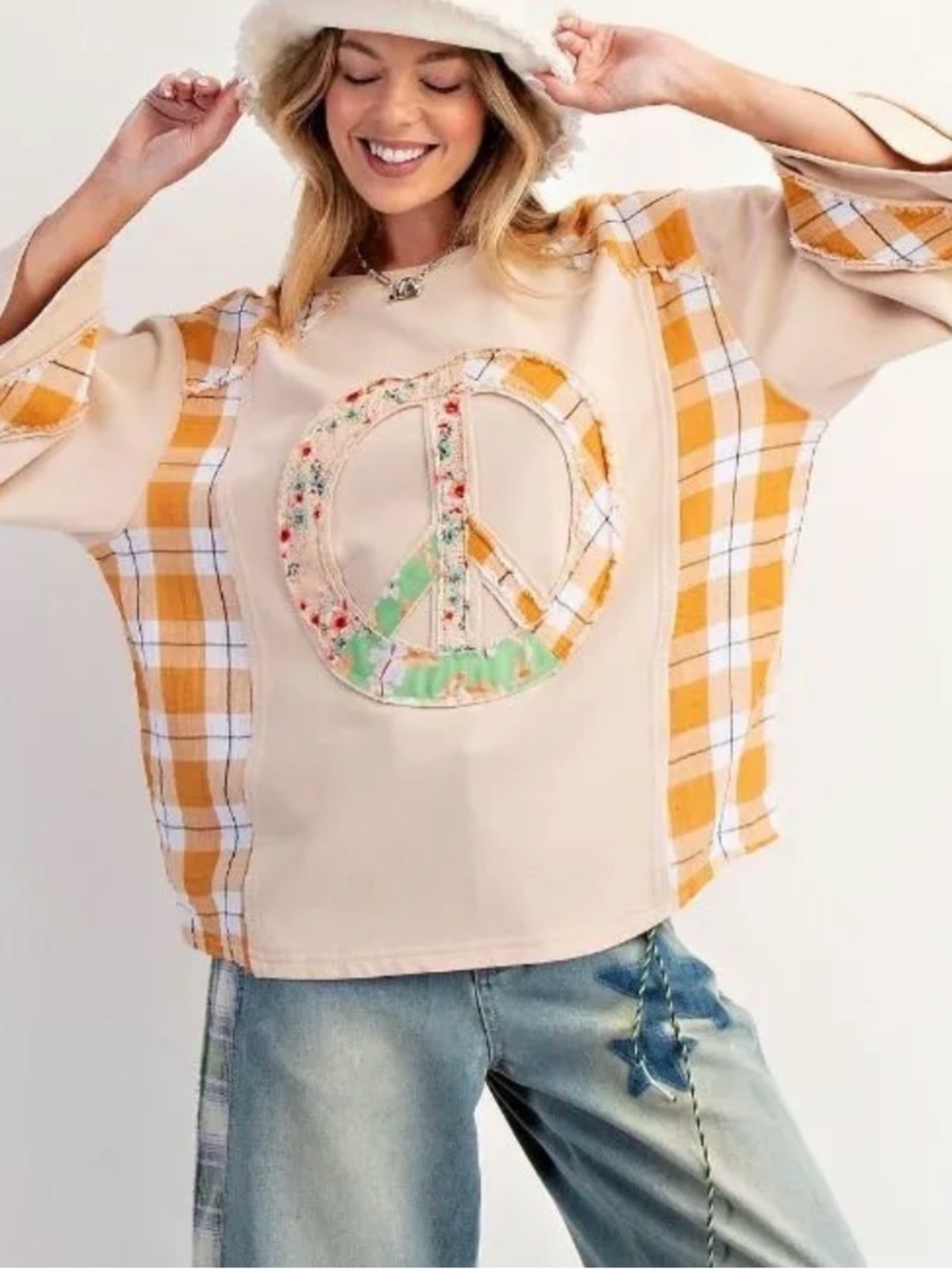 New easel
Peach boho top medium or large new nwt